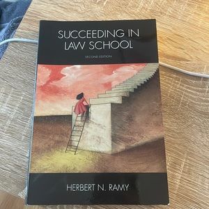 Succeeding in Law School - Second Edition Book